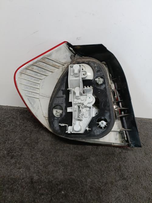 Image Feu arriere principal droit (feux) - BMW SERIE 1 E87