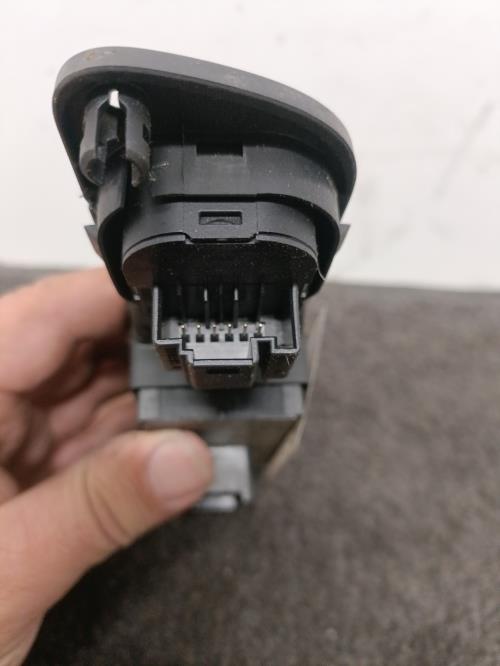 Image Interrupteur de leve vitre avant gauche - VOLKSWAGEN TIGUAN 1