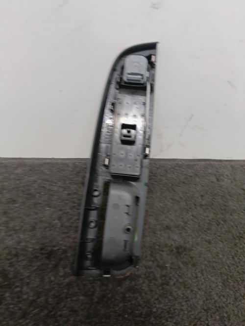 Image Interrupteur de leve vitre avant gauche - VOLKSWAGEN GOLF 5
