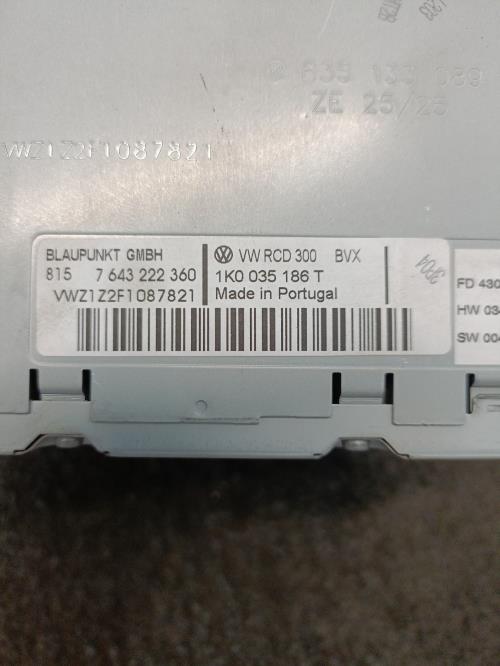 Image Autoradio d'origine - VOLKSWAGEN GOLF 5