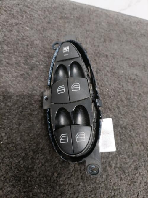 Image Interrupteur de leve vitre avant gauche - MERCEDES CLASSE E 211