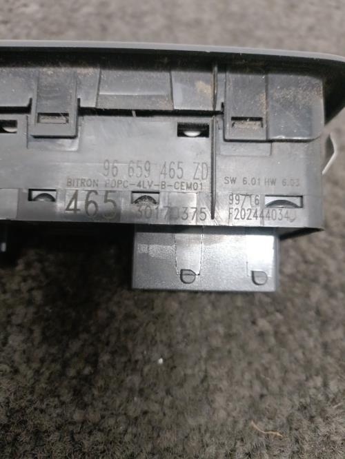 Image Interrupteur de leve vitre avant gauche - CITROEN C5 2