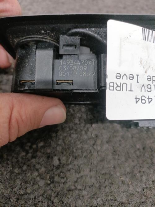 Image Interrupteur de leve vitre avant gauche - CITROEN C8
