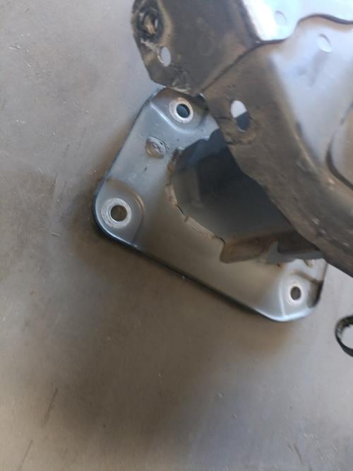 Image Renfort pare choc avant (traverse) - PEUGEOT 4007