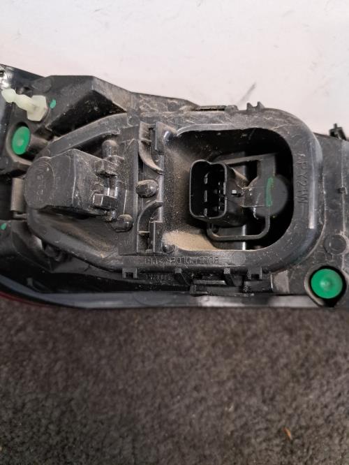 Image Feu arriere principal droit (feux) - RENAULT CLIO 4