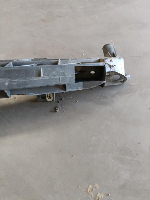 Image Renfort pare choc avant (traverse) - PEUGEOT 206