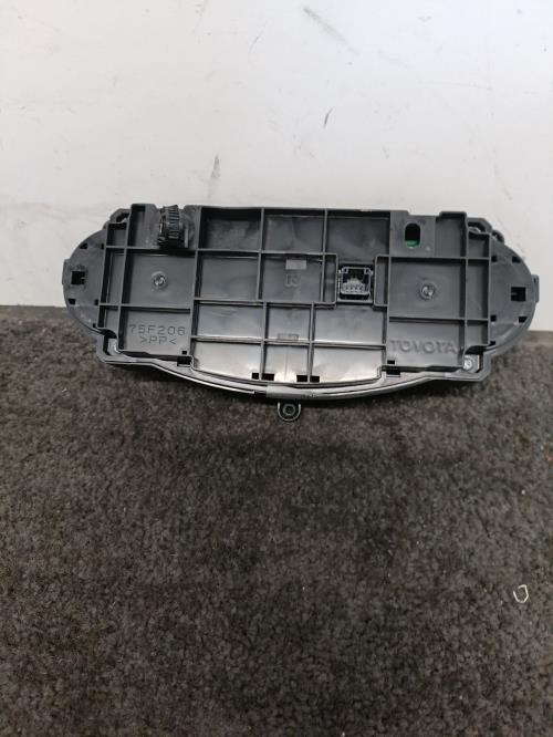 Image Commande chauffage - TOYOTA YARIS 3