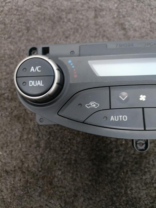 Image Commande chauffage - TOYOTA YARIS 3