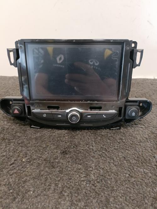 Image Ecran GPS - OPEL CROSSLAND X