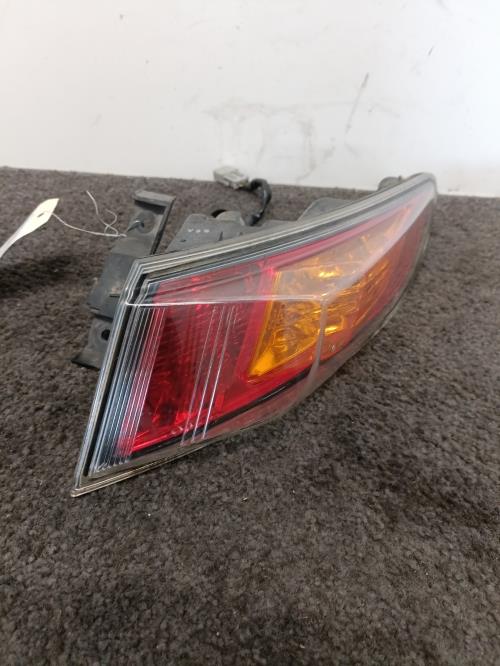 Image Feu arriere principal droit (feux) - HONDA CIVIC 8