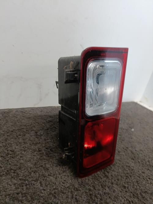 Image Feu de pare choc arriere droit - RENAULT TRAFIC 3 COURT