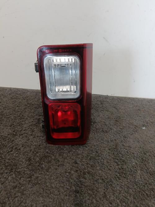 Image Feu de pare choc arriere droit - RENAULT TRAFIC 3 COURT