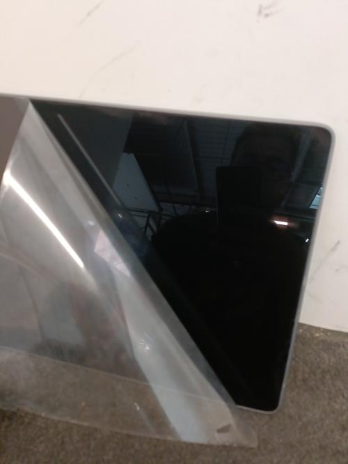 Image Tablette - TESLA MODEL Y