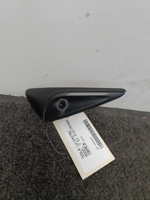 Image Camera - TESLA MODEL Y