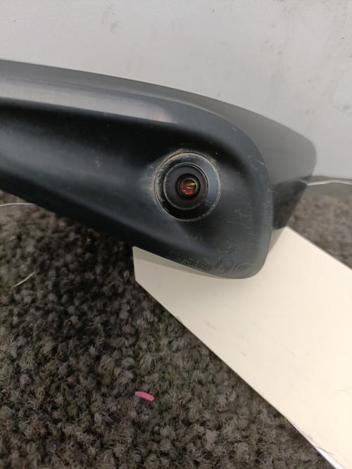 Image Camera - TESLA MODEL Y