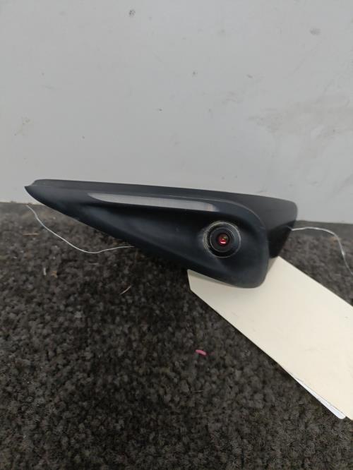 Image Camera - TESLA MODEL Y
