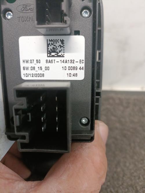 Image Interrupteur de leve vitre avant gauche - FORD FIESTA 6