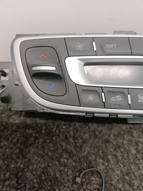 Image Commande chauffage - RENAULT MEGANE 3