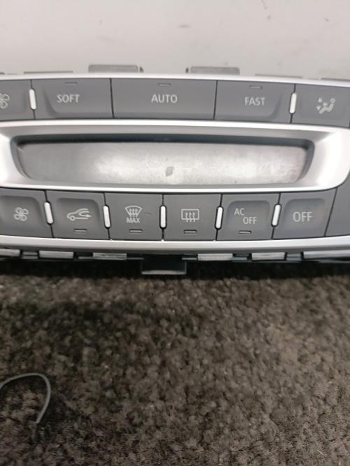 Image Commande chauffage - RENAULT MEGANE 3