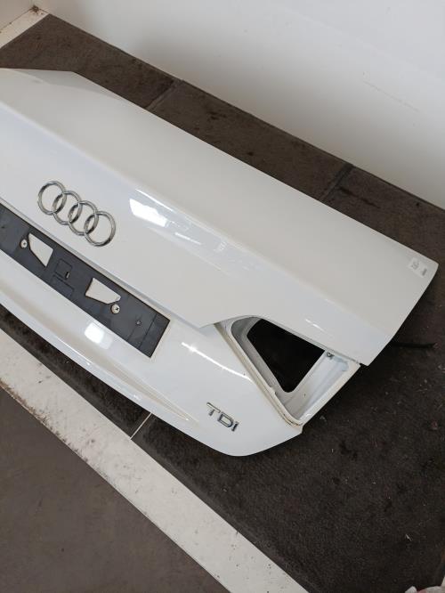 Image Malle/Hayon arriere - AUDI A4 3