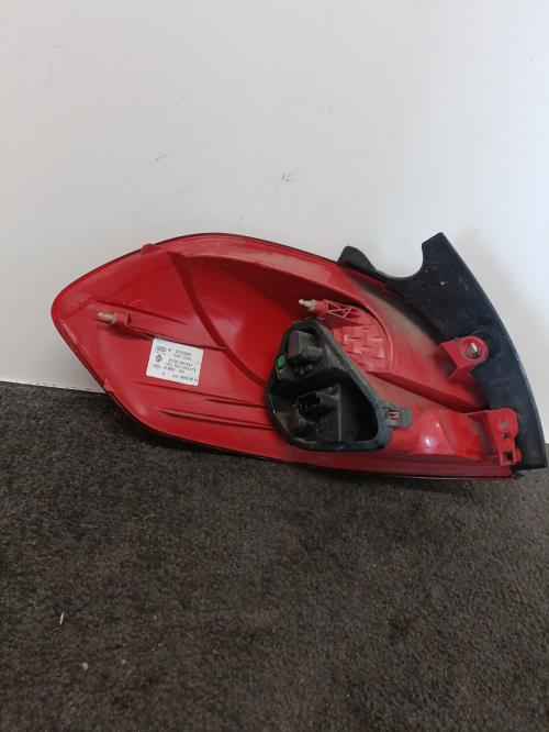 Image Feu arriere principal droit (feux) - RENAULT CLIO 3