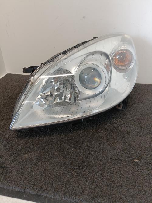 Image Optique avant principal gauche (feux)(phare) - MERCEDES CLASSE B 245