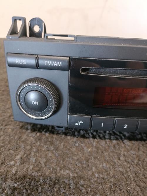 Image Autoradio d'origine - MERCEDES CLASSE B 245