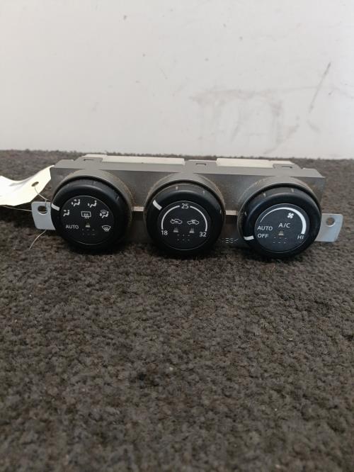 Image Commande chauffage - NISSAN X-TRAIL 1