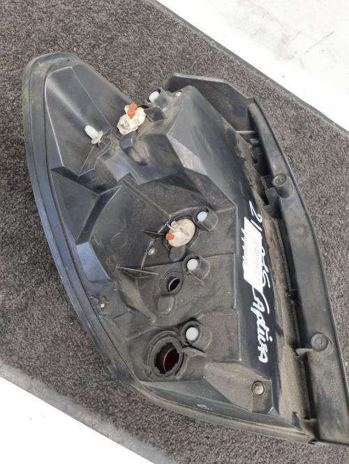 Image Feu arriere principal droit (feux) - CHEVROLET CAPTIVA