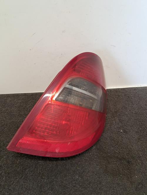 Image Feu arriere principal droit (feux) - MERCEDES CLASSE A 169