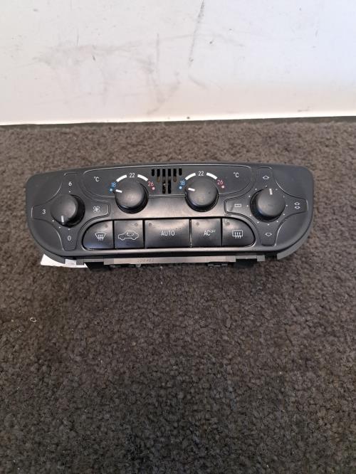Image Commande chauffage - MERCEDES CLASSE C 203