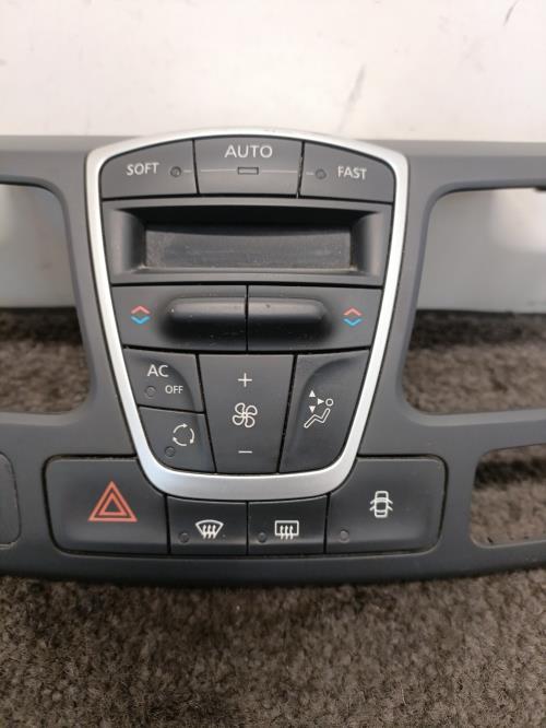 Image Commande chauffage - RENAULT LAGUNA 3