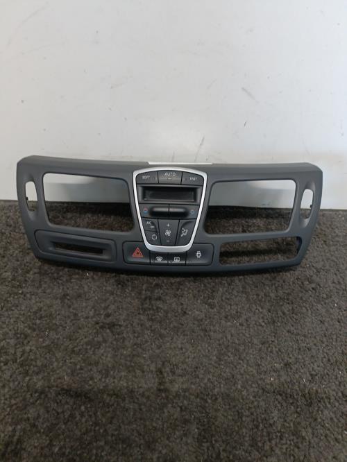 Image Commande chauffage - RENAULT LAGUNA 3