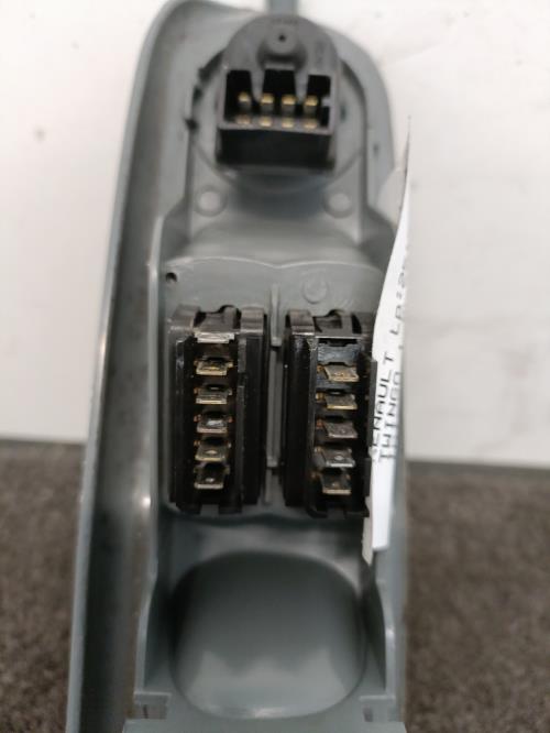 Image Interrupteur de leve vitre avant gauche - RENAULT TWINGO 1