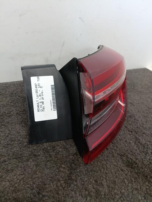 Image Feu arriere principal droit (feux) - RENAULT CLIO 5