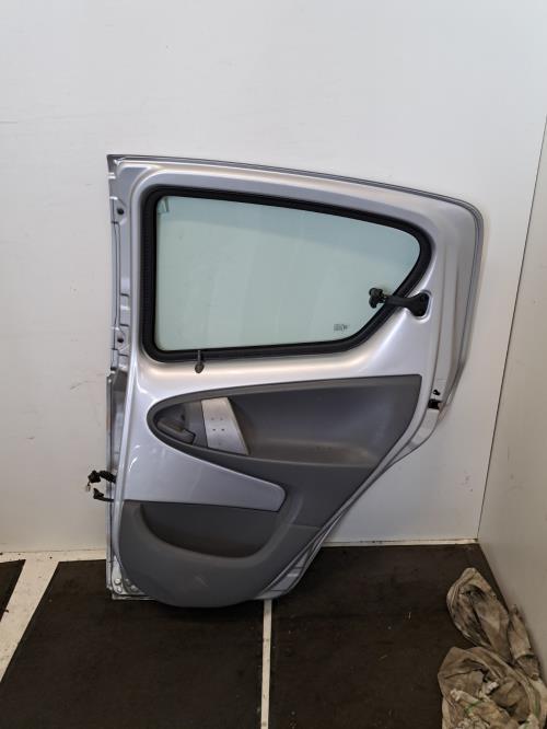 Image Porte arriere droit - TOYOTA AYGO 1