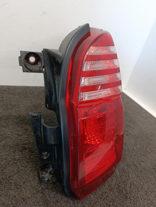 Image Feu arriere principal droit (feux) - PEUGEOT 5008 1