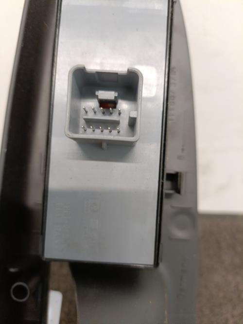 Image Interrupteur de leve vitre avant gauche - VOLKSWAGEN TOURAN 1