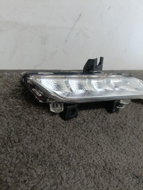 Image Feu diurne avant gauche - RENAULT CAPTUR 1