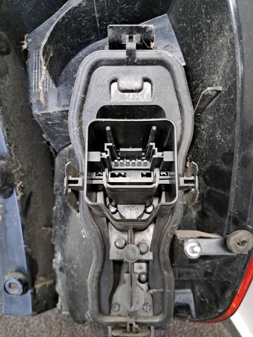 Image Feu arriere principal gauche (feux) - RENAULT GRAND SCENIC 2