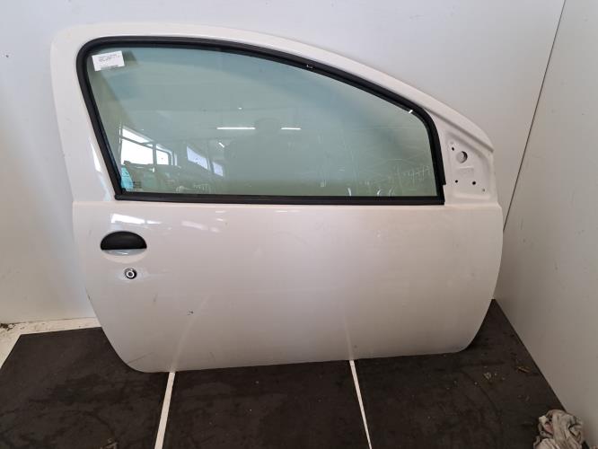 Image Porte avant droit - TOYOTA AYGO 1