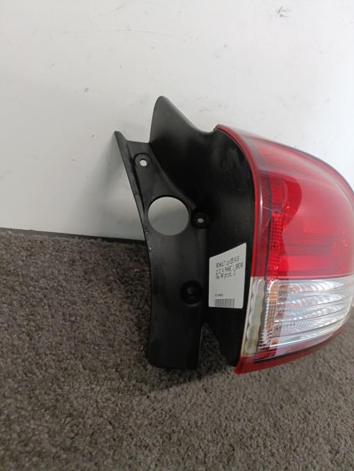 Image Feu arriere principal droit (feux) - RENAULT CLIO 4