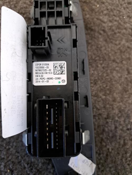 Image Interrupteur de leve vitre avant gauche - CITROEN C4 PICASSO 2