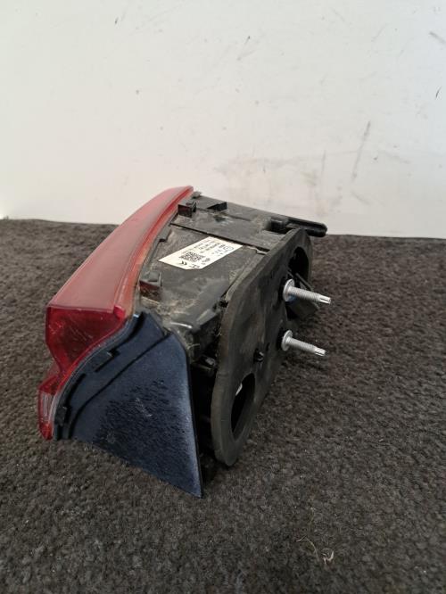 Image Feu arriere secondaire droit (feux) - CITROEN C5 X