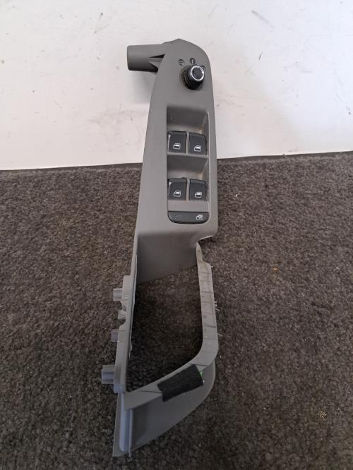 Image Interrupteur de leve vitre avant gauche - AUDI A4 3