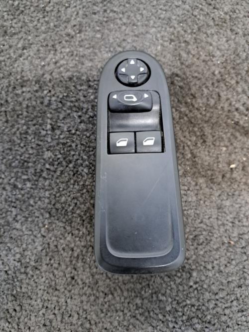 Image Interrupteur de leve vitre avant gauche - CITROEN C3 2