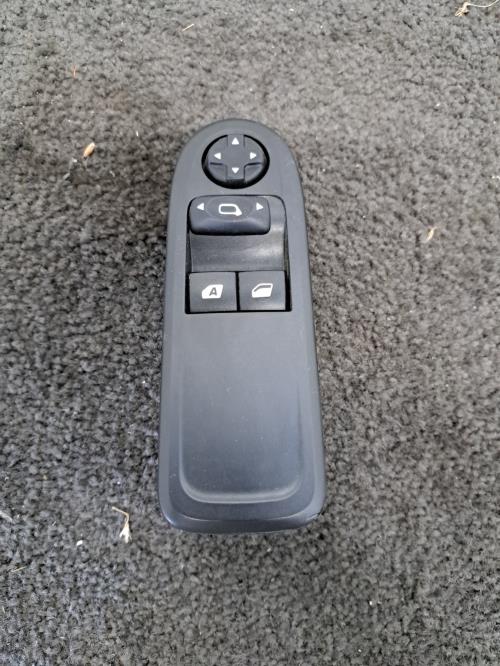 Image Interrupteur de leve vitre avant gauche - CITROEN C3 2