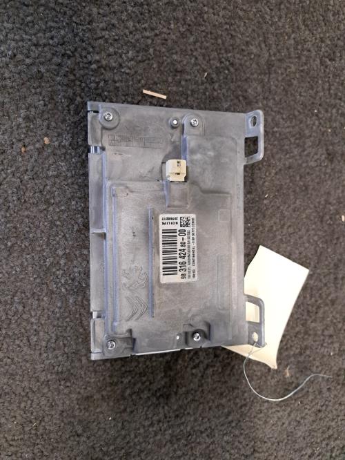 Image Ecran GPS - PEUGEOT 208 1