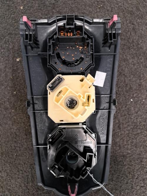 Image Commande chauffage - TOYOTA YARIS 2