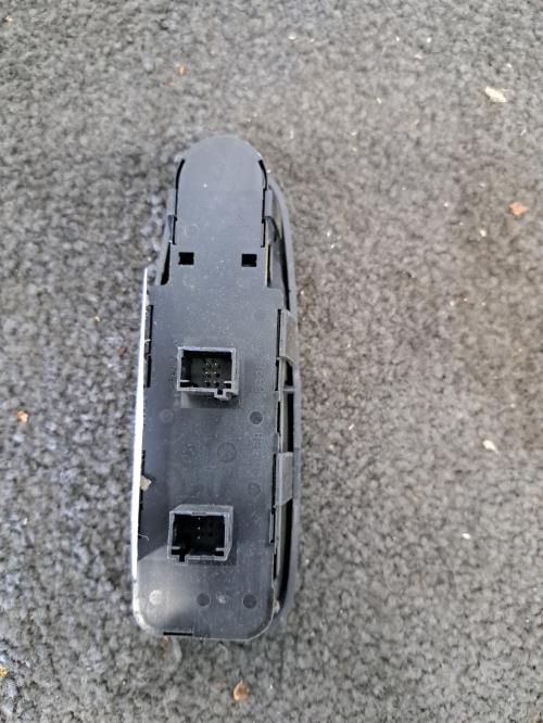 Image Interrupteur de leve vitre avant gauche - CITROEN C4 PICASSO 1